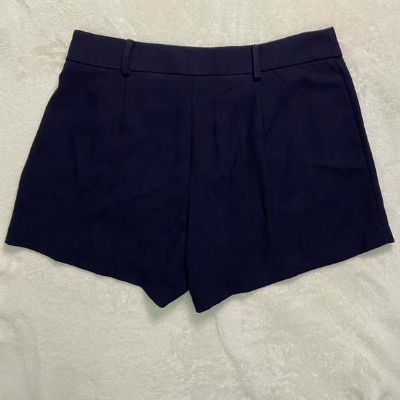Navy blue shorts - Picture 3 of 3